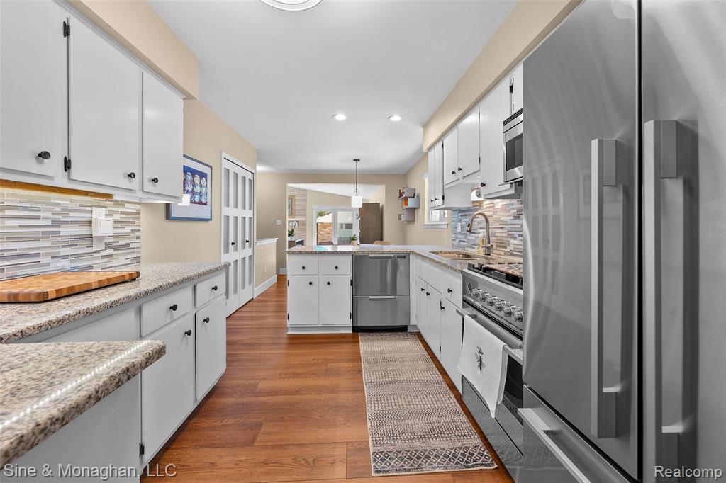 5066 Elmhurst Avenue, Royal Oak, MI 48073 — Photo 7