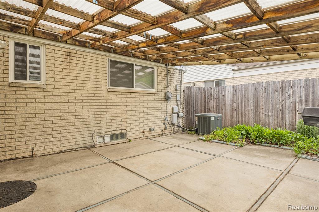 39619 Peters Drive, Canton, MI 48187 — Photo 46