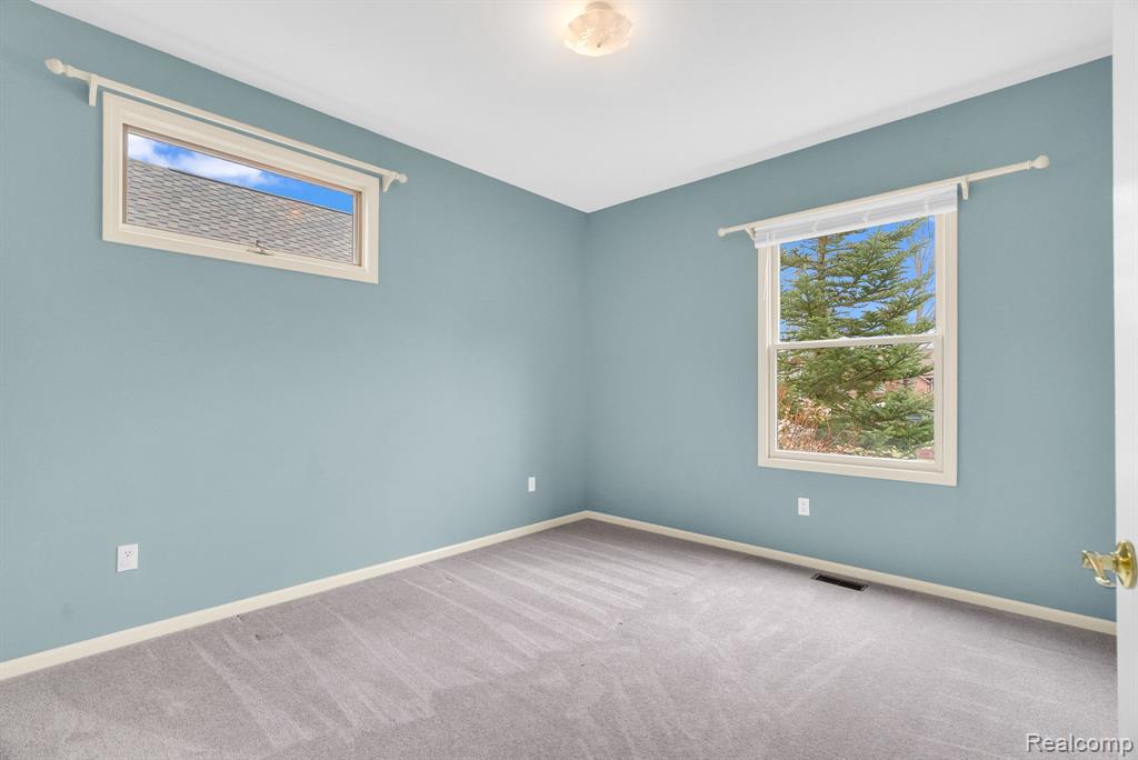 4039 Stoney Creek Drive, Fort Gratiot, MI 48059 — Photo 23