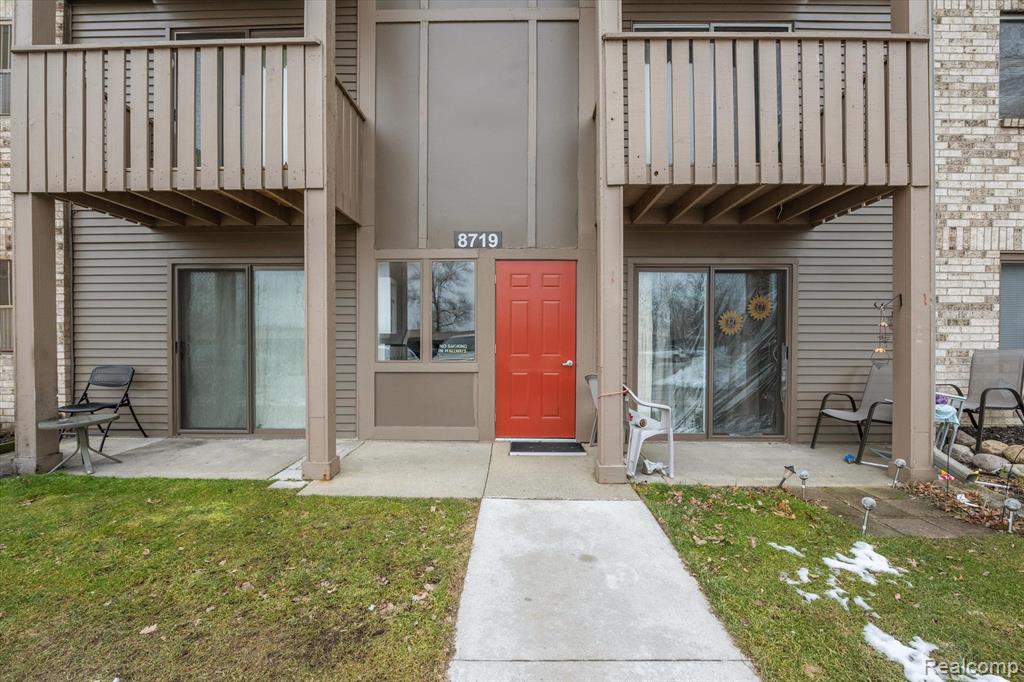 8719 Meadowbrook Drive, #5, Brighton, MI 48116 — Photo 12
