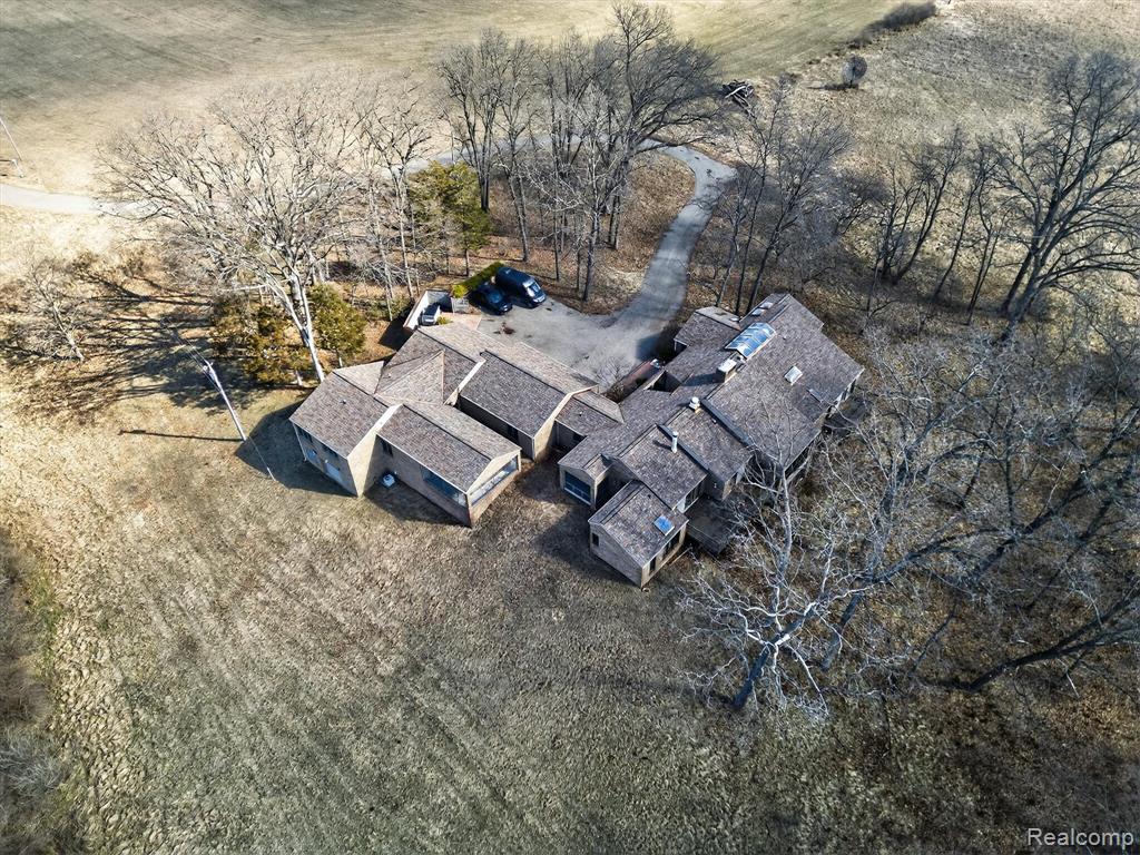 2551 Patterson Lake Road, Pinckney, MI 48169 — Photo 87