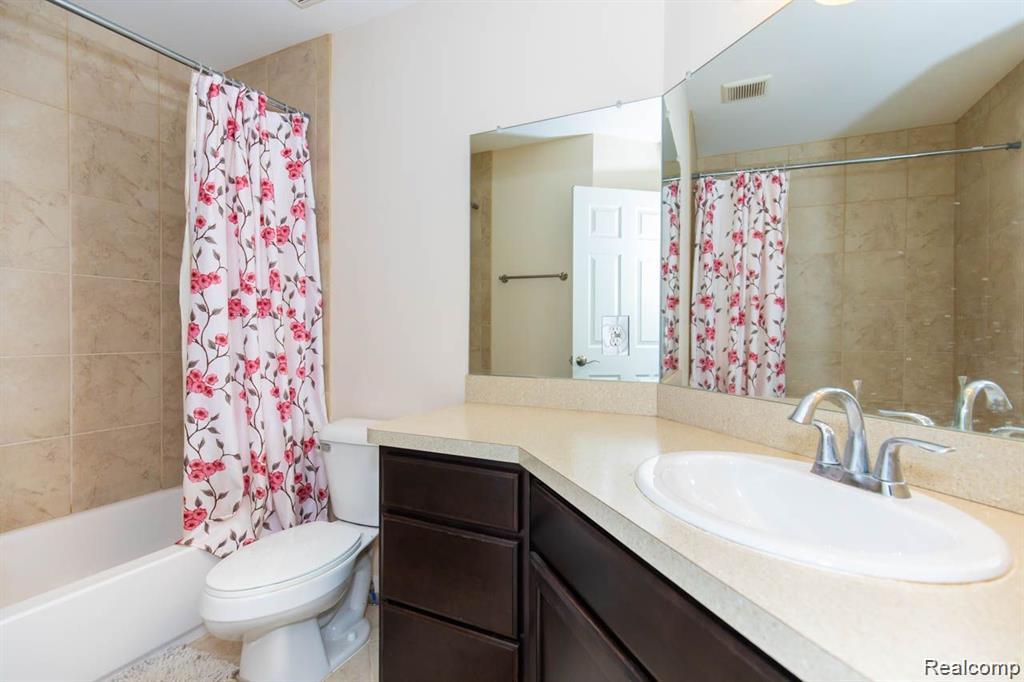 41578 Mitchell Road, Novi, MI — Photo 35