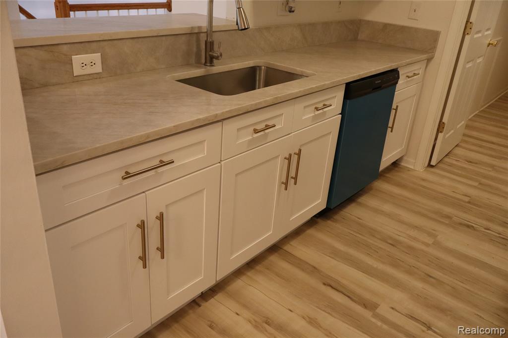 44944 Marigold Drive, Sterling Heights, MI 48314 — Photo 14