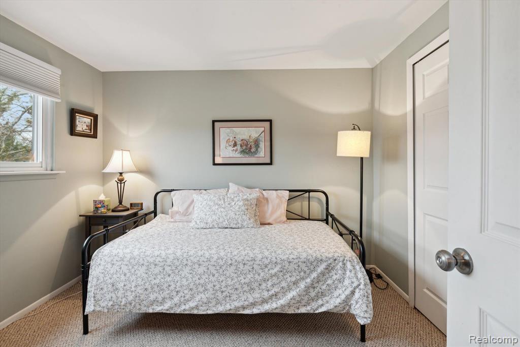 1915 SHEFFIELD Drive, Ypsilanti, MI 48198 — Photo 15