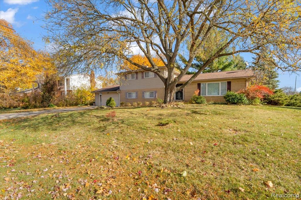 7477 Heather Heath Lane, West Bloomfield, MI — Photo 4