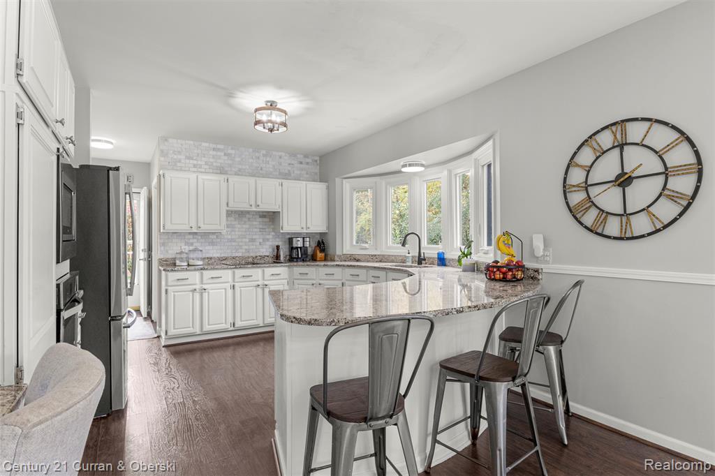 30999 Sudbury Street, Farmington, MI 48331 — Photo 18