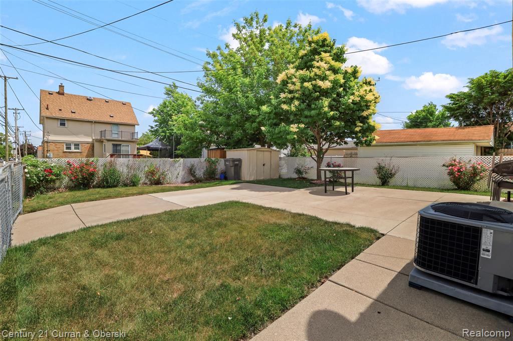 5296 Chase Road, Dearborn, MI 48126 — Photo 27