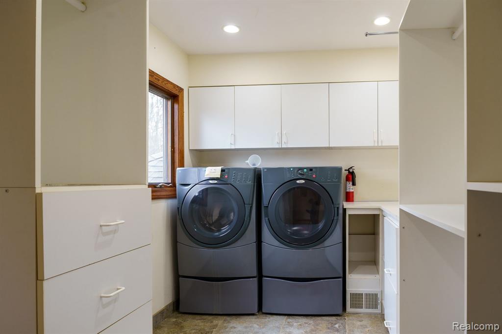 545 JUDI ANN Lane, Holly, MI 48442 — Photo 16