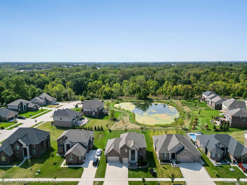 46267 Terrace Drive, Shelby Twp, MI 48317 — Photo 34