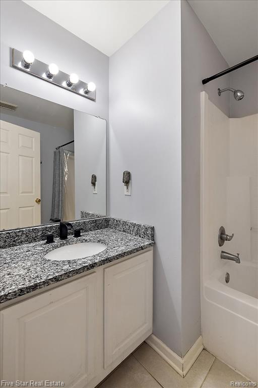 16924 Farmington Road, 93, Livonia, MI 48154 — Photo 39