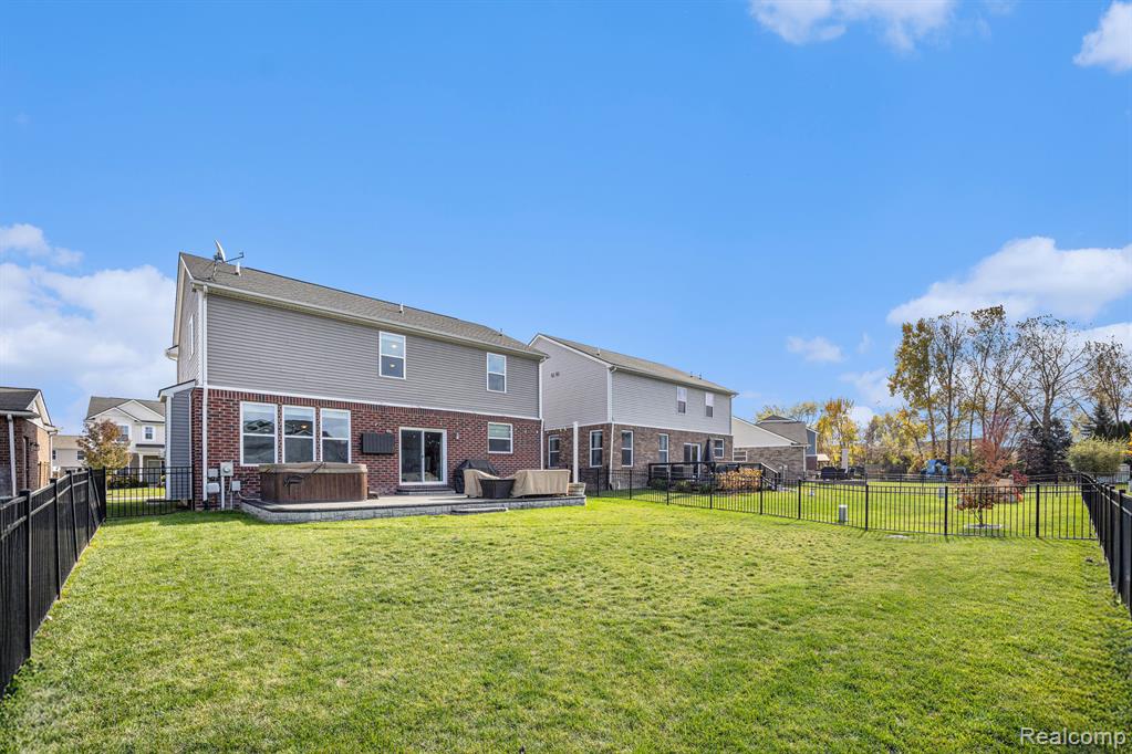 41259 Rugosa Drive, Clinton Twp, MI 48038 — Photo 33