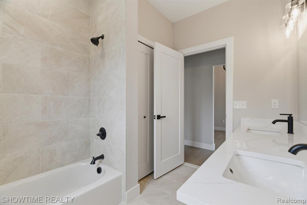 68125 Lake Angela Drive, Richmond, MI 48062 — Photo 38