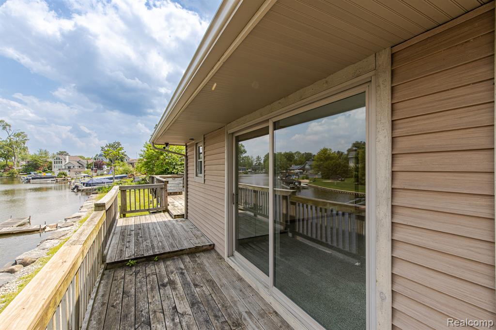 9634 Bonnie Briar Street, White Lake, MI — Photo 52