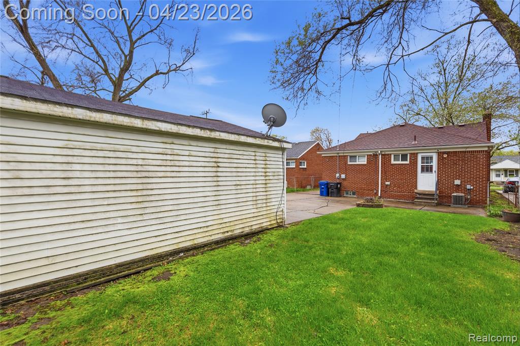 9538 Hazelton, Redford, MI 48239 — Photo 28