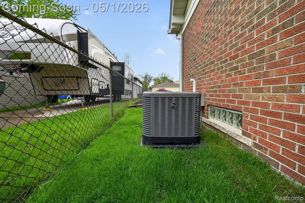 7061 London Court, Canton, MI 48187 — Photo 39