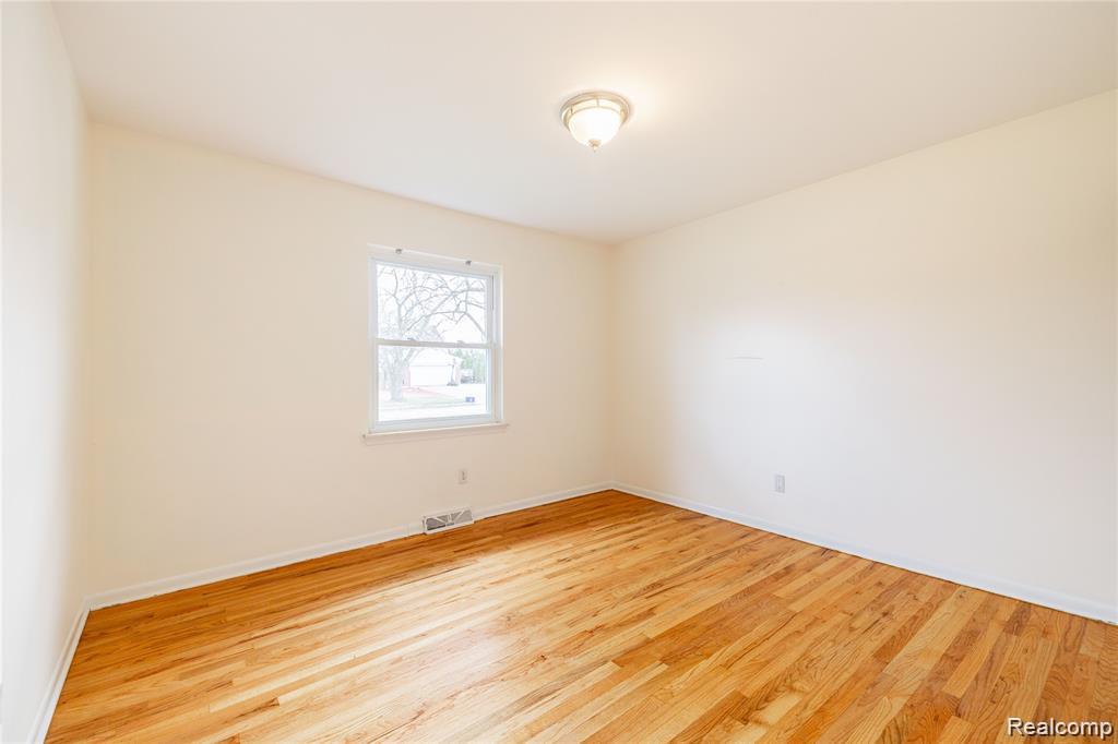 8258 Concord Road, Grosse Ile, MI 48138 — Photo 21