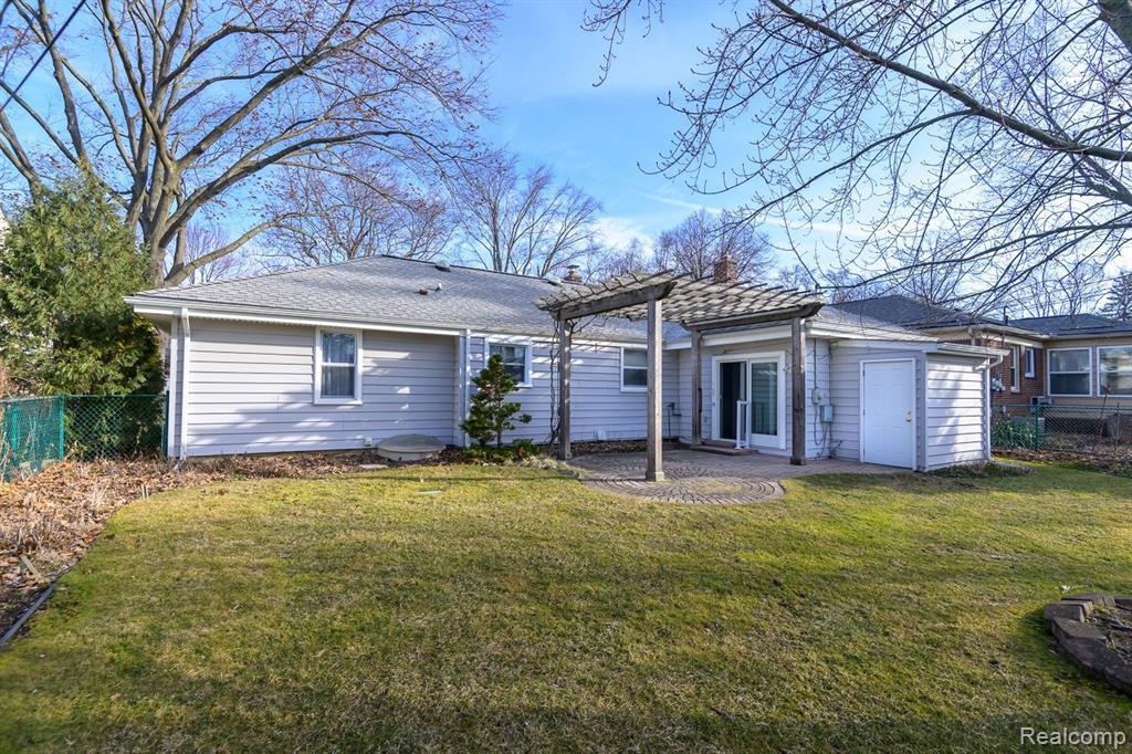 4339 Samoset Road, Royal Oak, MI 48073 — Photo 16