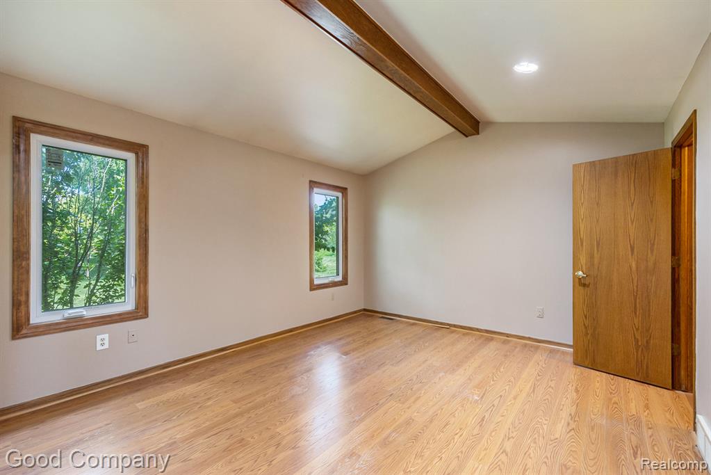 47284 Hunters Chase Drive, Macomb, MI 48042 — Photo 11