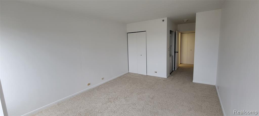 5000 Towncenter Center, Southfield, MI 48075 — Photo 10