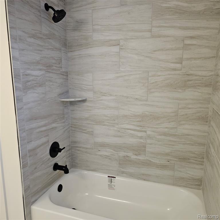 18582 Stallmann Drive, Macomb, MI 48042 — Photo 32