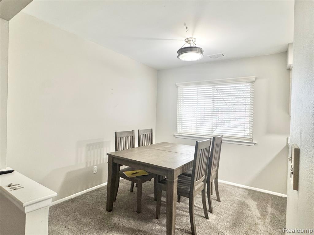 8211 DENWOOD Drive, 6, Sterling Heights, MI 48312 — Photo 10