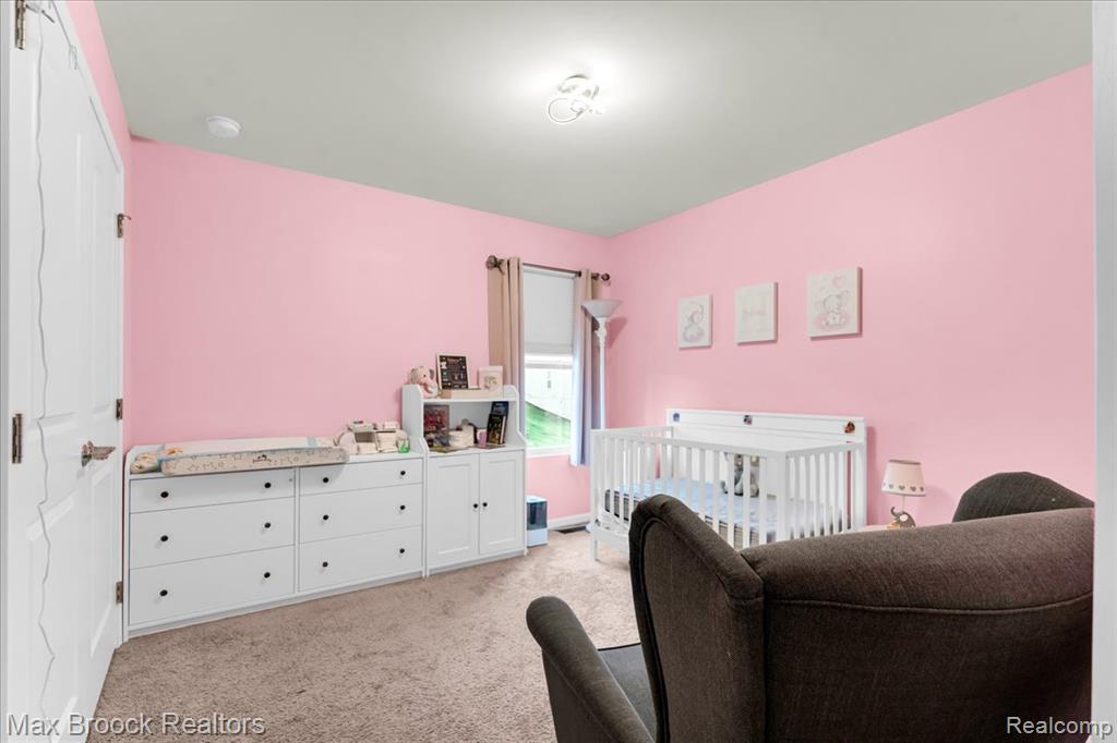 8401 Sharon Drive, White Lake, MI — Photo 31