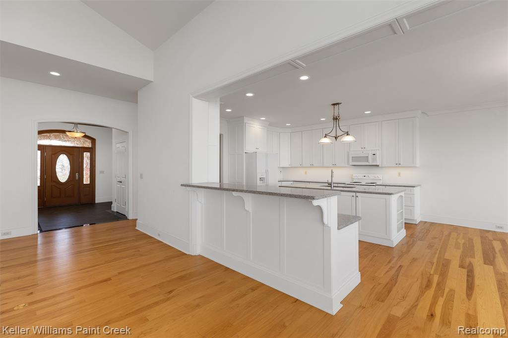 37580 Lakeshore Drive, Harrison Township, MI — Photo 26