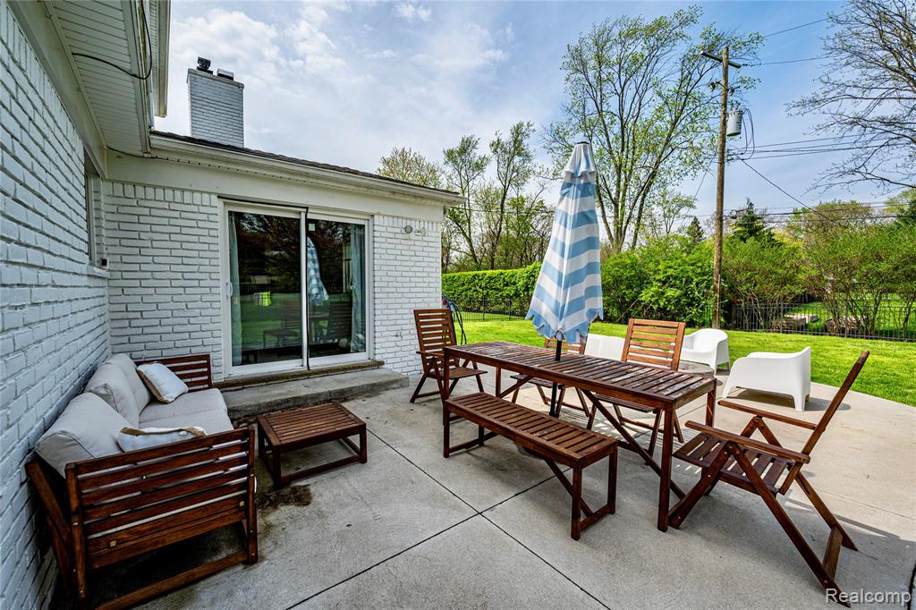 16956 Lauderdale Avenue, Beverly Hills, MI 48025 — Photo 34