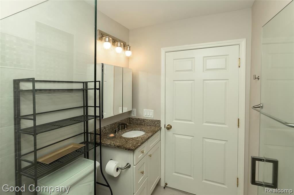 969 Wexford Way, Rochester Hills, MI 48307 — Photo 17