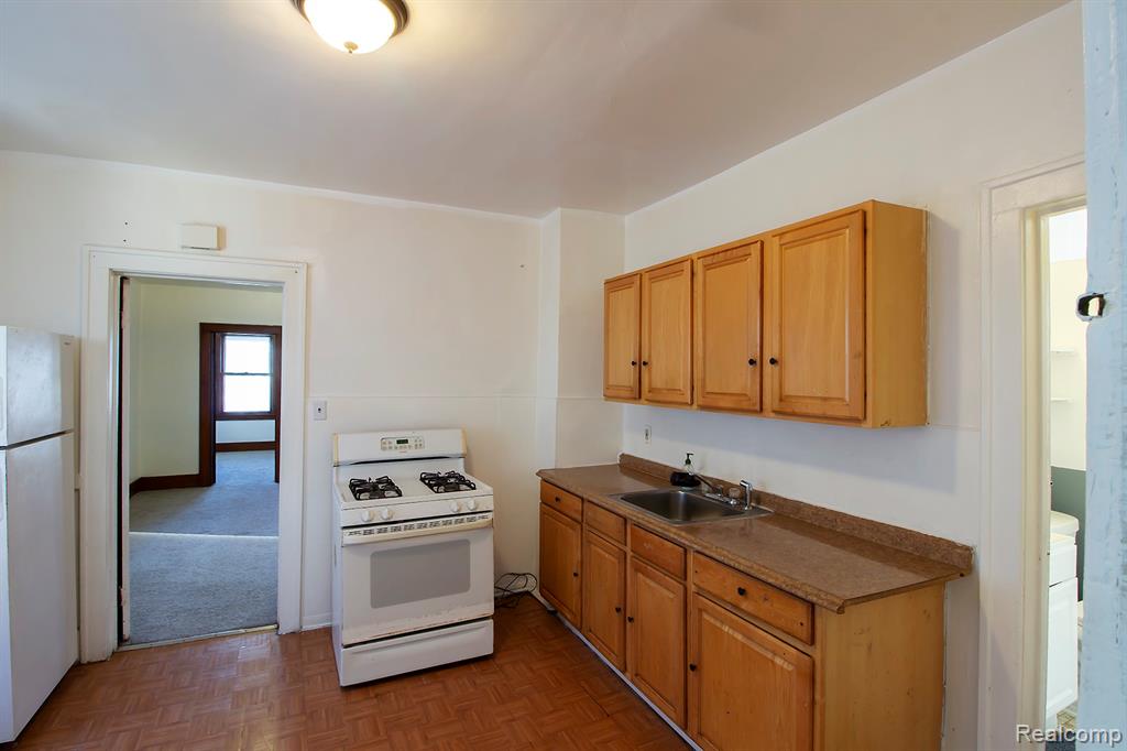 3273 Yemans Street, Hamtramck, MI 48212 — Photo 15