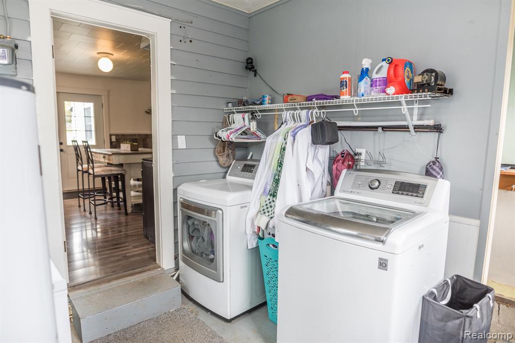 4247 VINE Street, Brown, MI 48416 — Photo 32