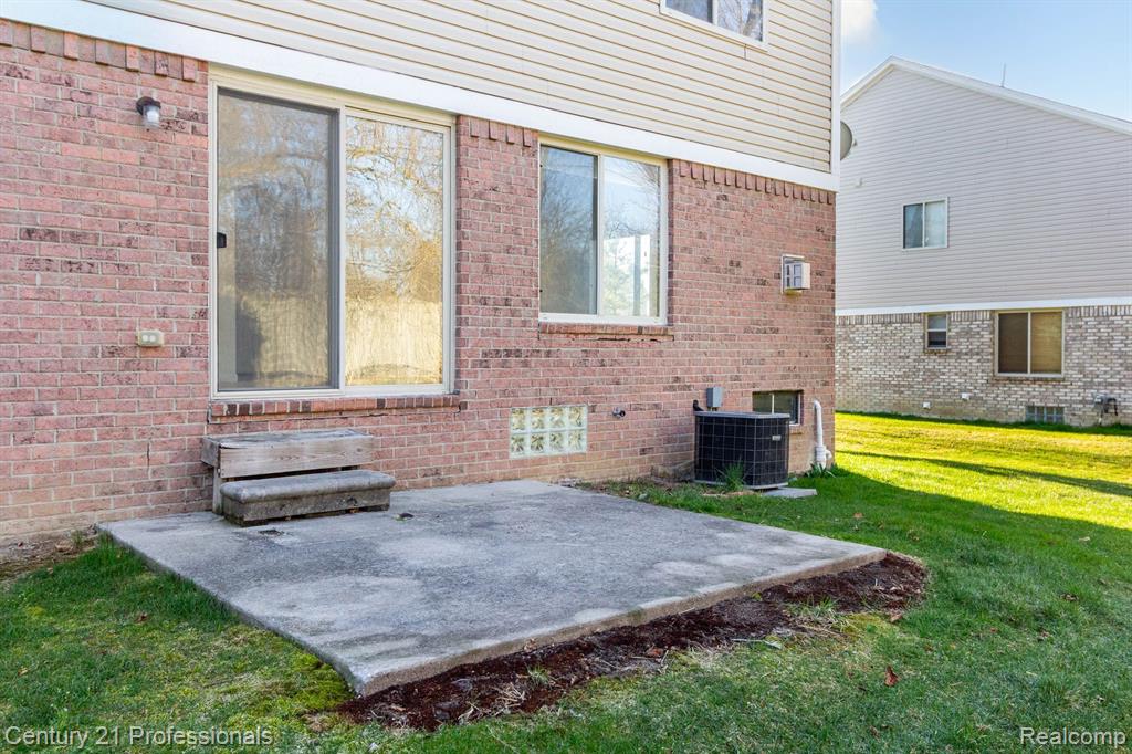 6173 ELARZ Drive, Troy, MI 48085 — Photo 44