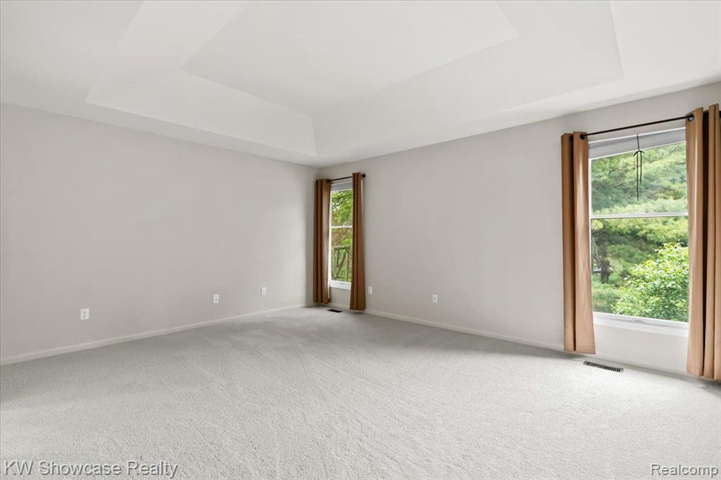 4870 LYTHAM Lane, Ann Arbor, MI 48103 — Photo 19