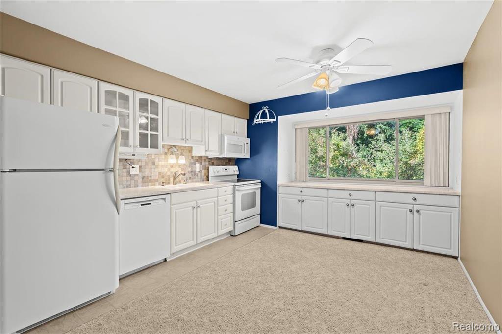 616 RICKETT Road, 111, Brighton, MI 48116 — Photo 5