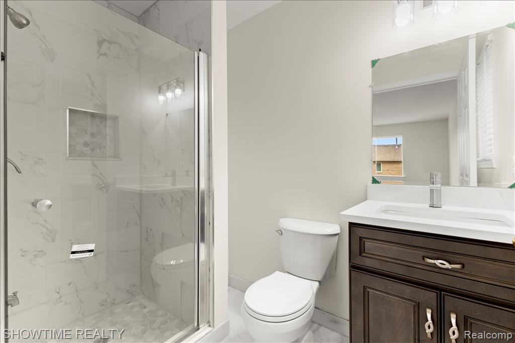 46132 Royal Drive, Chesterfield, MI — Photo 28