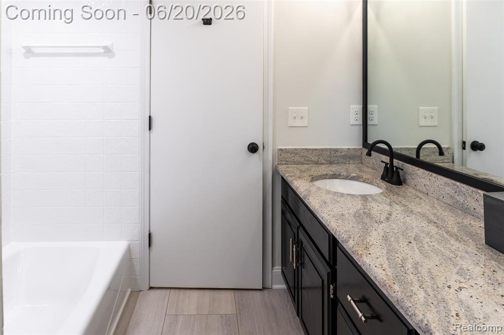 4413 Pinehurst Drive, West Bloomfield, MI — Photo 55