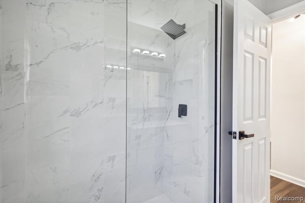 44259 N UMBERLAND Circle, Canton, MI 48187 — Photo 18