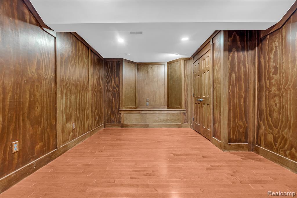 41699 Mitchell Road, Novi, MI — Photo 28