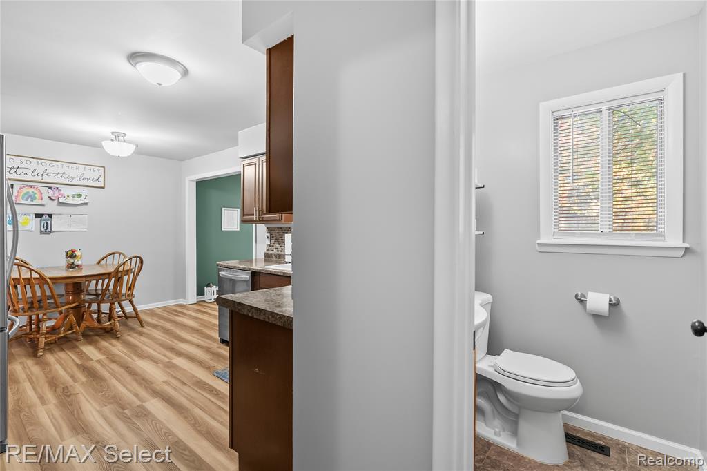 4327 S Dye Road, Swartz Creek, MI 48473 — Photo 12