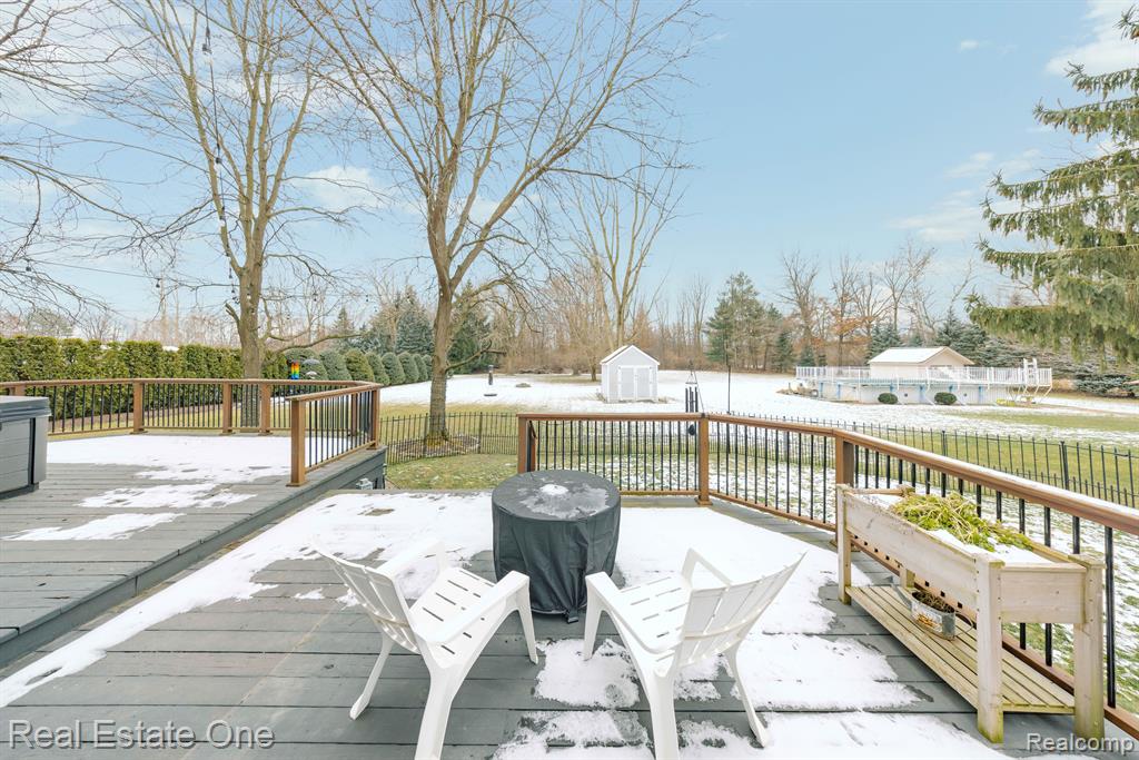 4083 W MAPLE Road, Wixom, MI 48393 — Photo 51