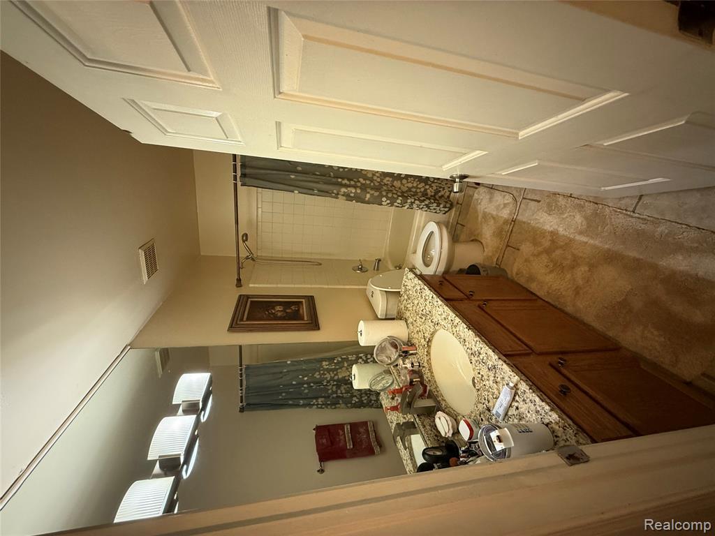 44994 Sondra Drive, Belleville, MI 48111 — Photo 50