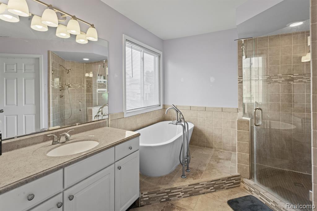 541 LIBERTY POINTE Drive, Ann Arbor, MI 48103 — Photo 20