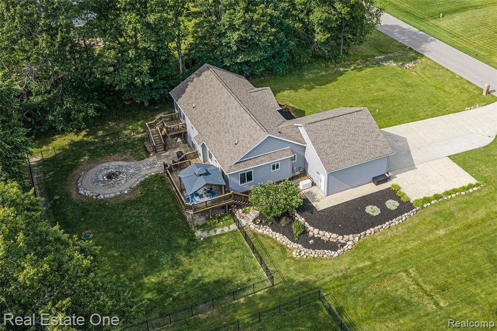 428 Pheasant Ridge Court, Ortonville, MI 48462 — Photo 46