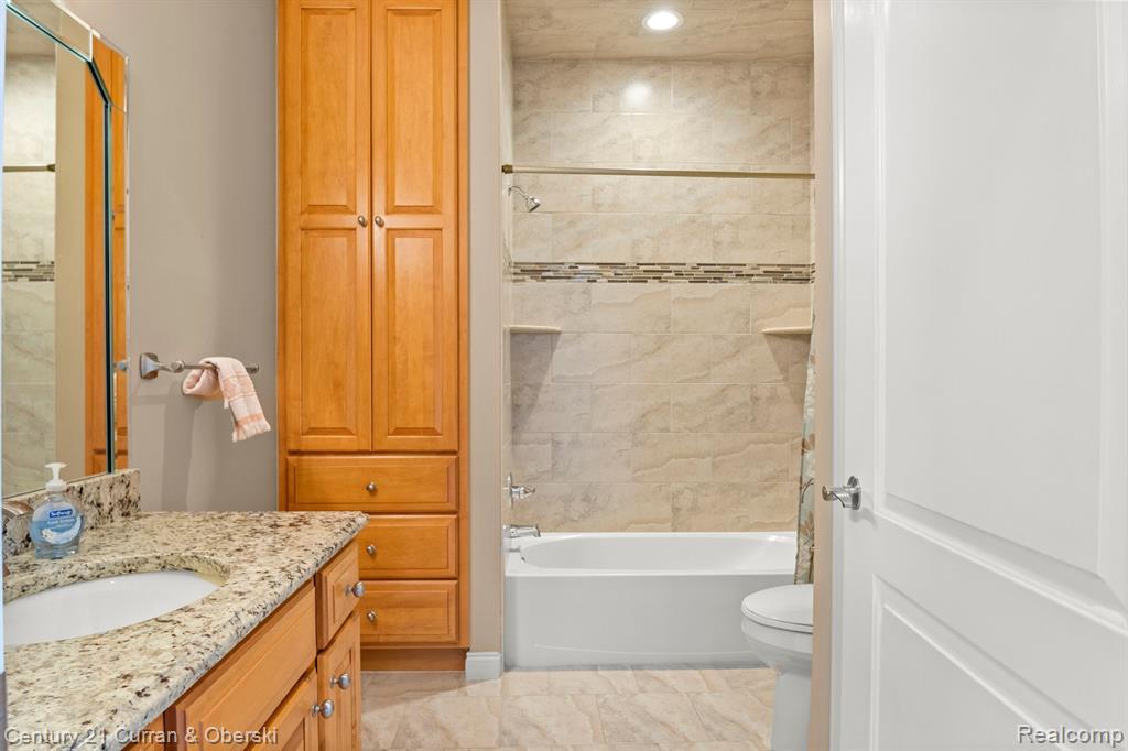 56546 CLEARSTONE Drive, Macomb, MI 48042 — Photo 26