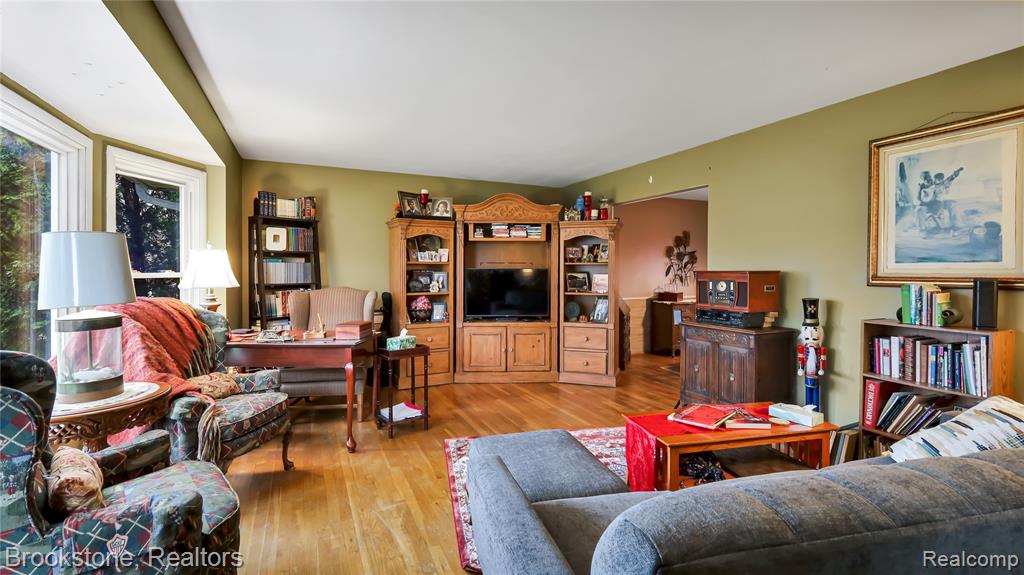 Living area with wood-type flooring