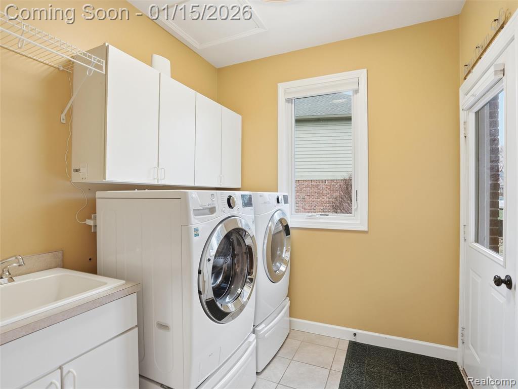 8249 Brookstone Lane, Clarkston, MI 48348 — Photo 48