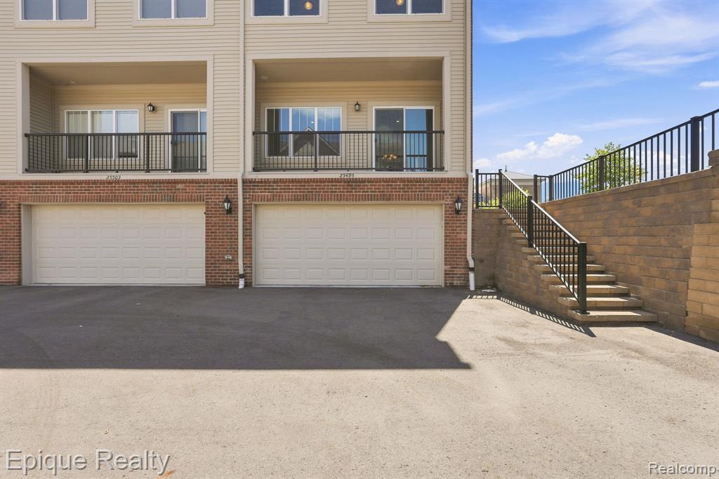 25495 Grandview Lane, 25, Novi, MI — Photo 25