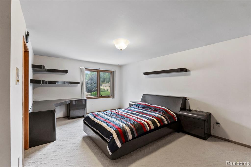 5322 Pond Bluff Drive, West Bloomfield, MI 48323 — Photo 59