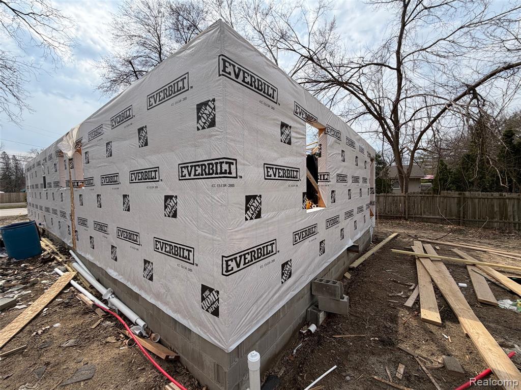 2935 Jackson Boulevard, Highland, MI, 48356