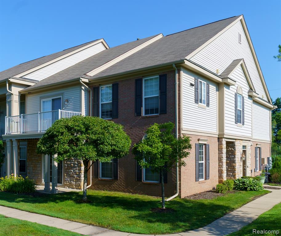 1803 Pinecroft Drive, Canton, MI 48188 — Photo 8
